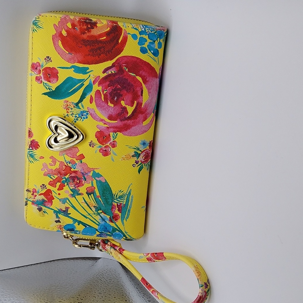 Betsey Johnson Yellow Floral Wristlet Clutch, GC, 8"x4.5". - Picture 2 of 10